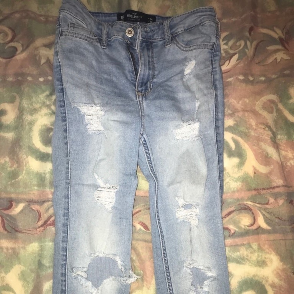 Clothes - Picture 6 of 7